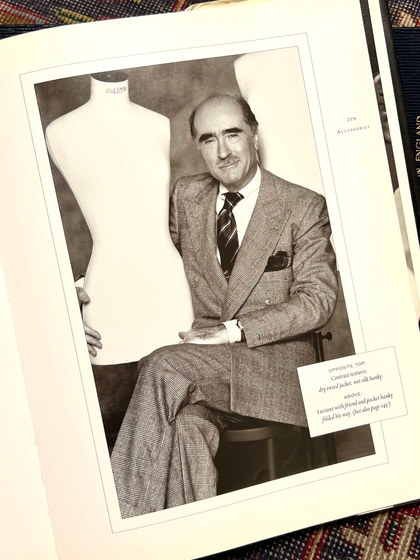 『カルロ・バルベラ』のオールシーズンバンチブックがリニューアル! テーラー・ブレイズ